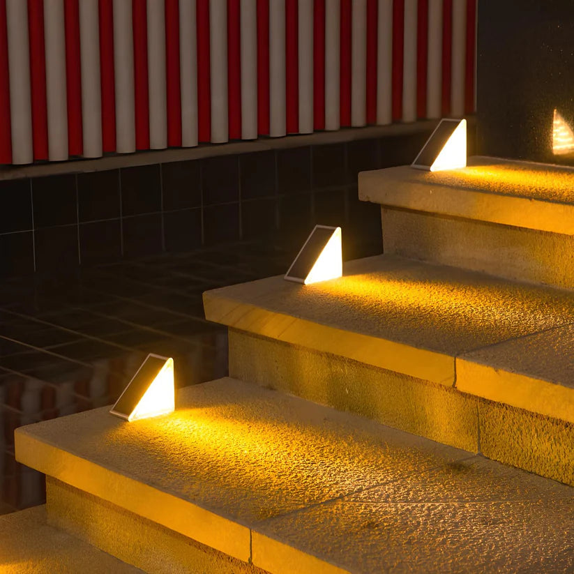 AMARYLLIS™ Solar Powered Stair Lights