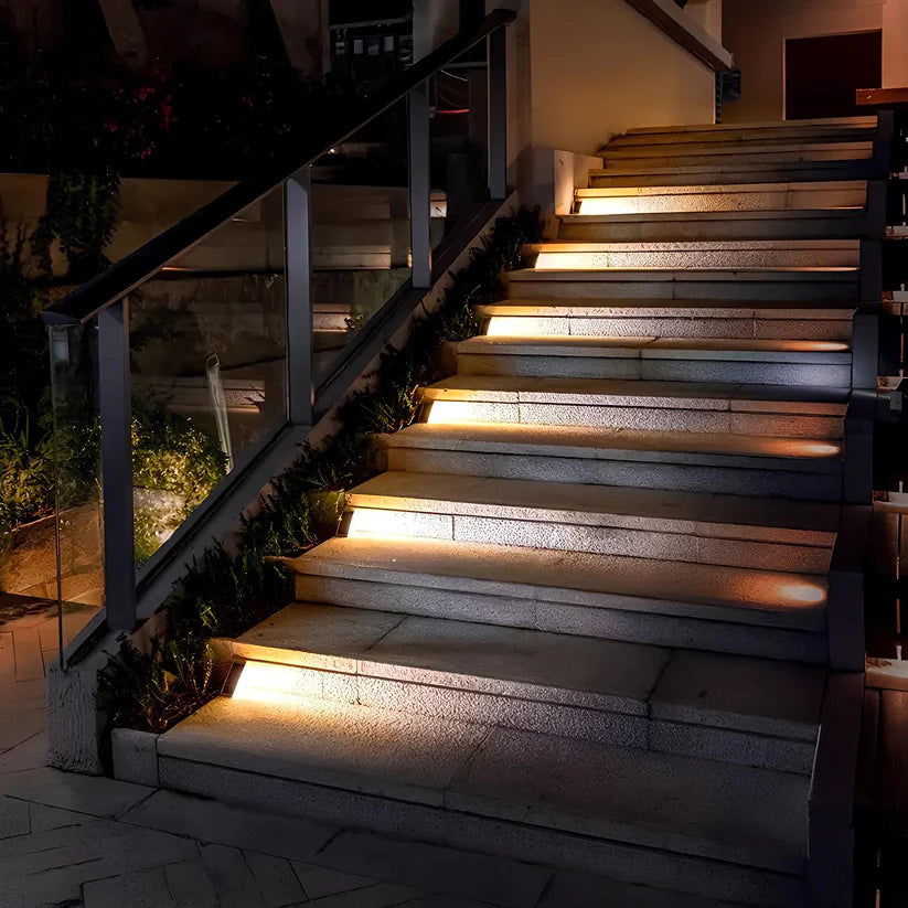 AMARYLLIS™ Solar Powered Stair Lights